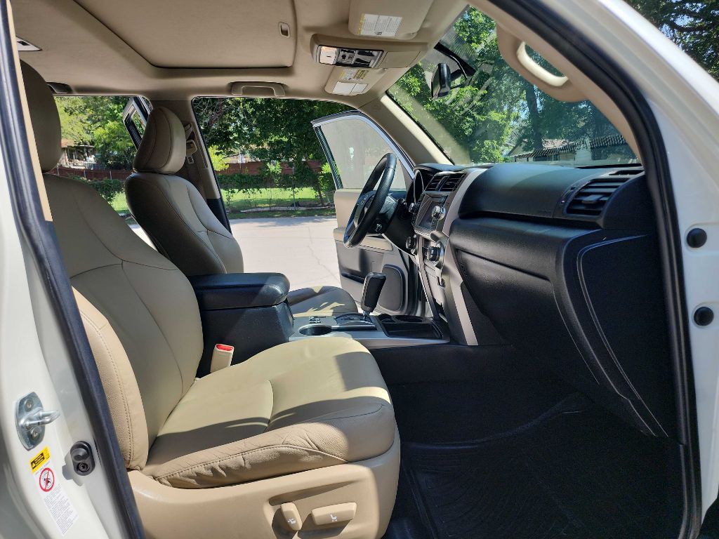 2011 Toyota 4Runner Image 42