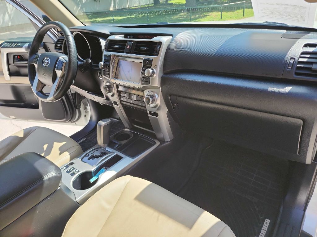 2011 Toyota 4Runner Image 43