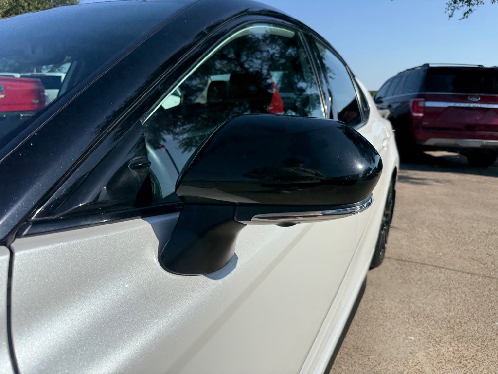 2021 Toyota Camry Image 11