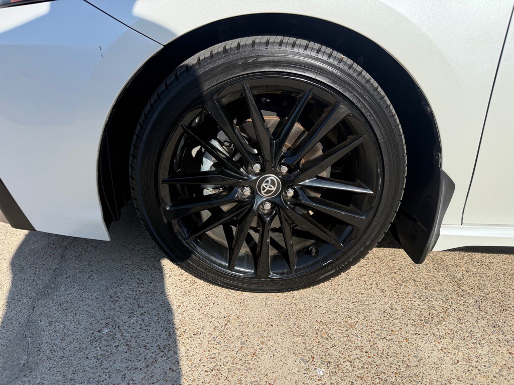 2021 Toyota Camry Image 12