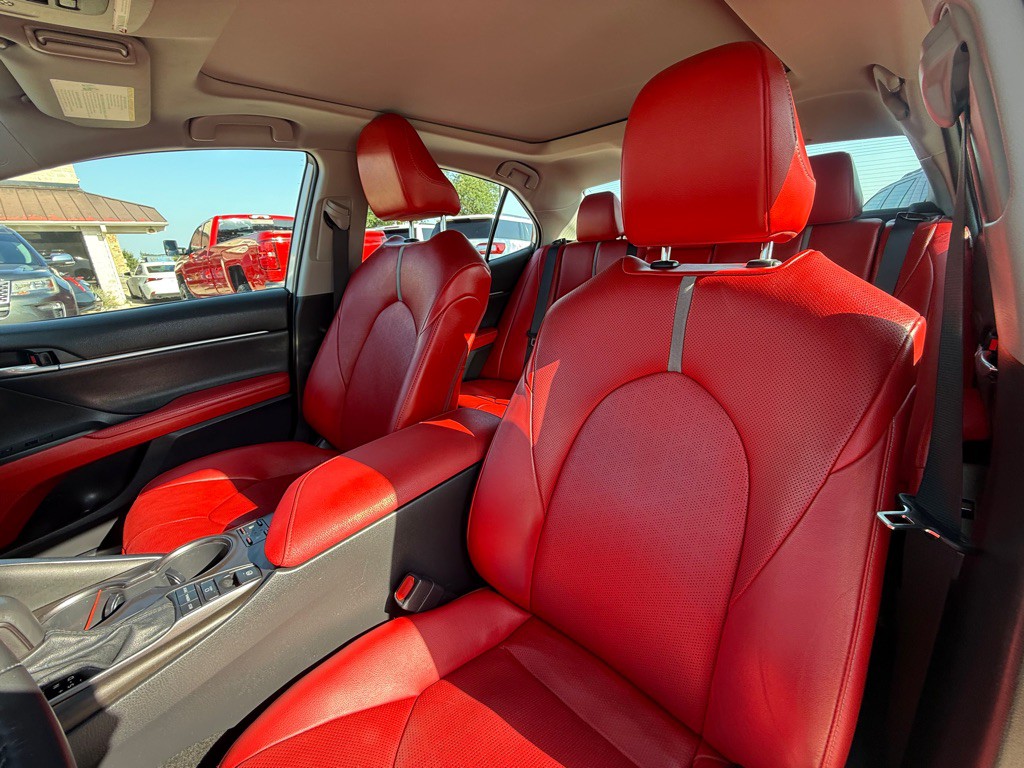 2021 Toyota Camry Image 14