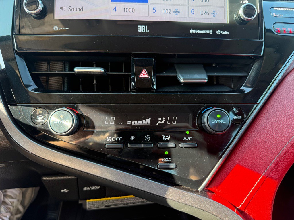 2021 Toyota Camry Image 30