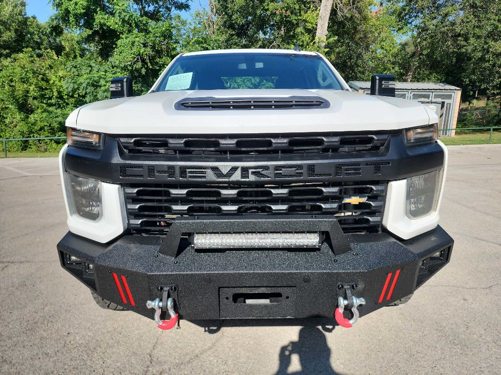 2021 Chevrolet Silverado 1500 Image 2