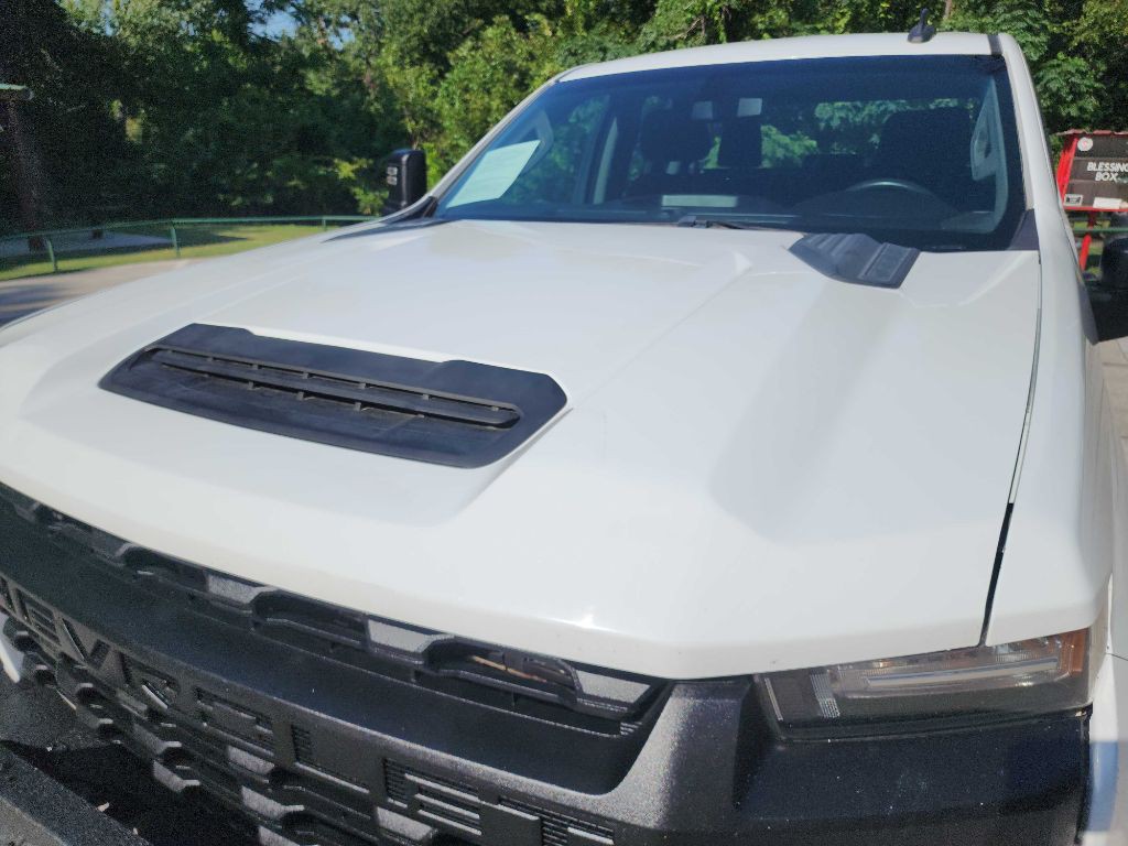 2021 Chevrolet Silverado 1500 Image 3