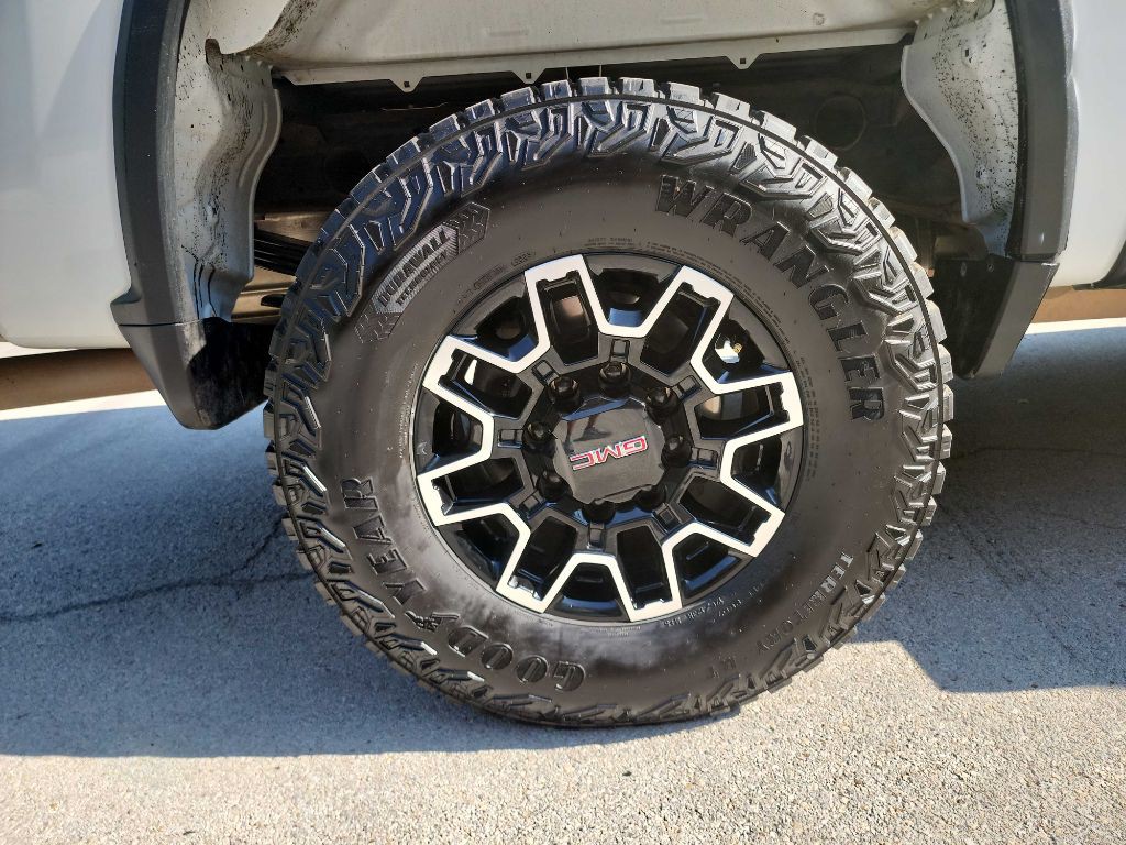 2021 Chevrolet Silverado 1500 Image 12