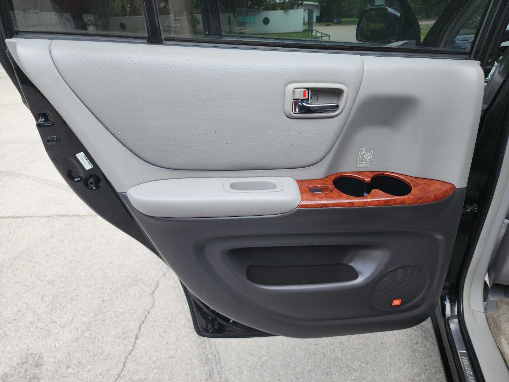 2006 Toyota Highlander Image 31