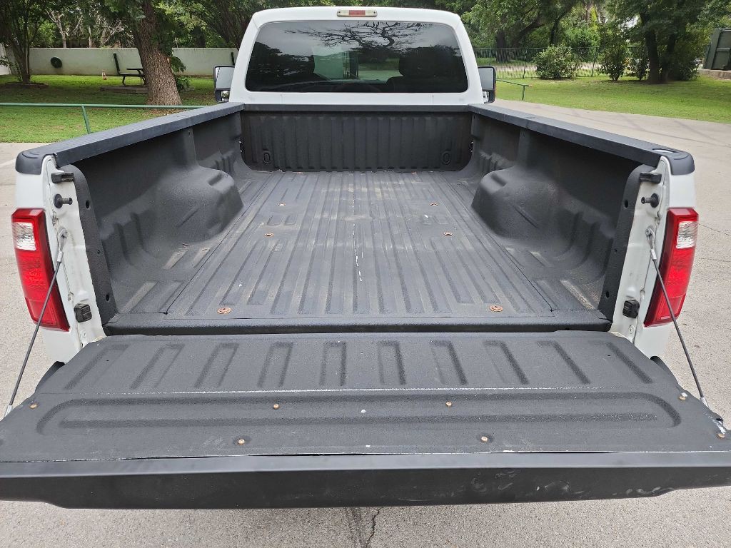 2012 Ford F-250 Image 9