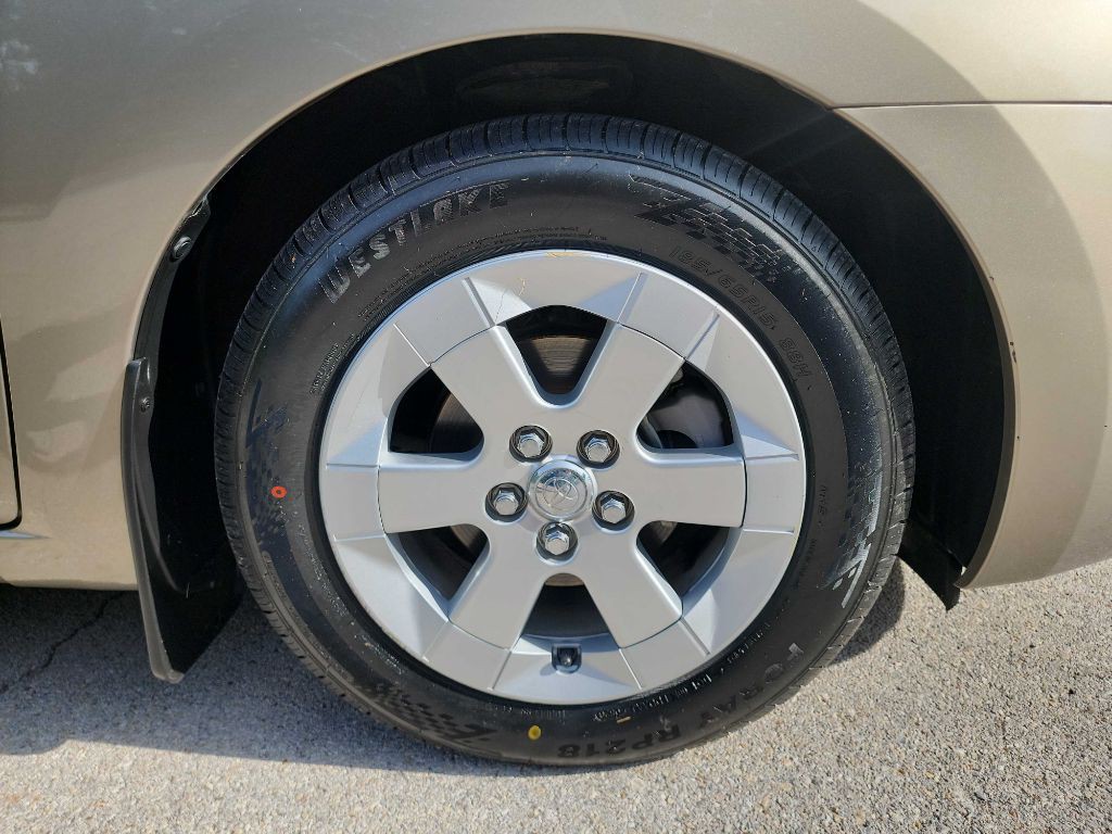 2006 Toyota Prius Image 10