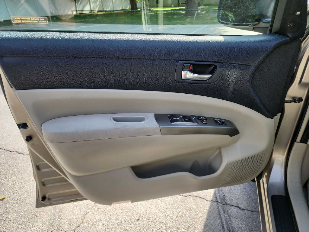 2006 Toyota Prius Image 12