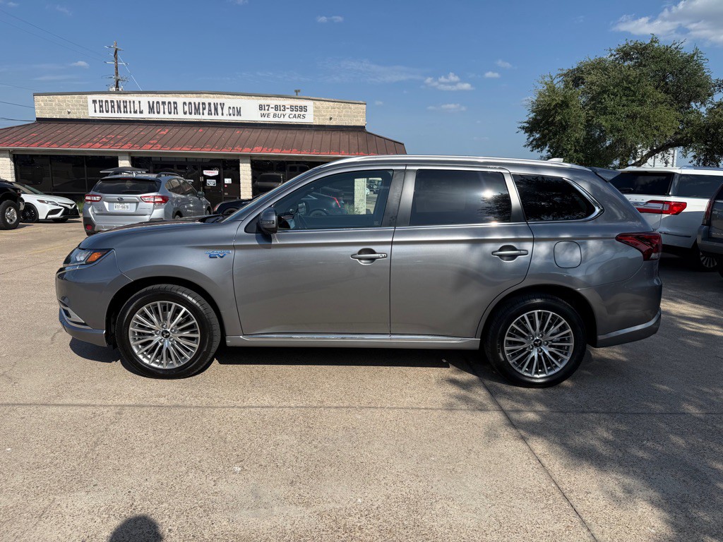 2020 Mitsubishi Outlander Image 4