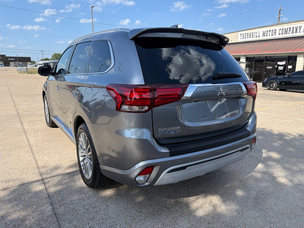 2020 Mitsubishi Outlander Image 5
