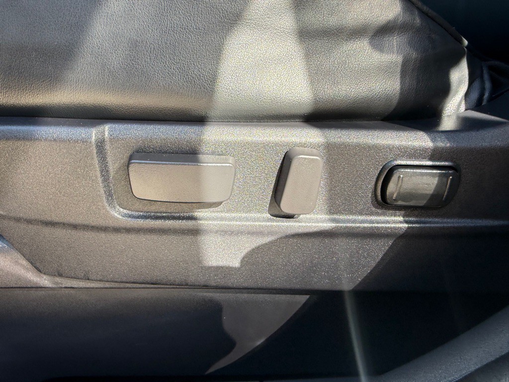 2020 Mitsubishi Outlander Image 19