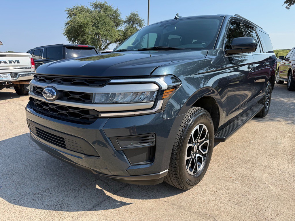 2024 Ford Expedition Image 3