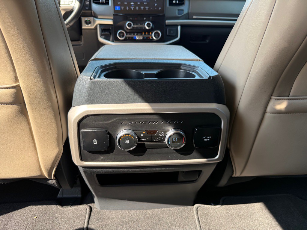 2024 Ford Expedition Image 24