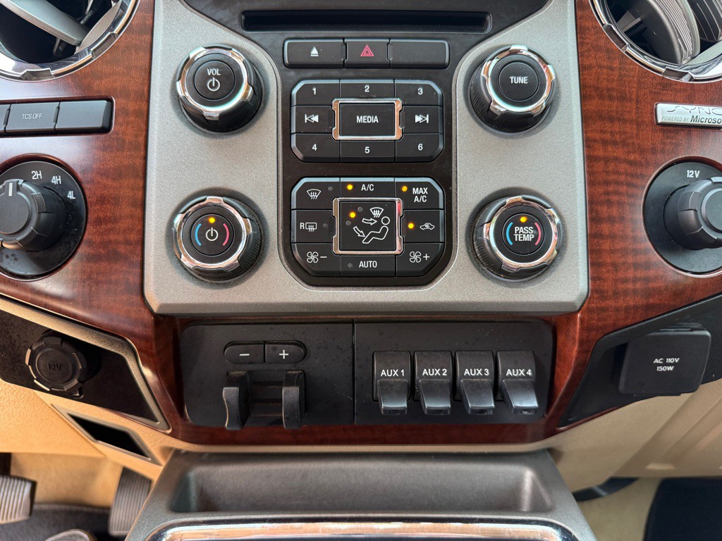 2013 Ford F-350 Image 35
