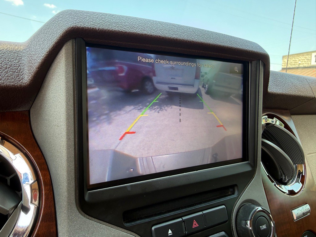 2013 Ford F-350 Image 38