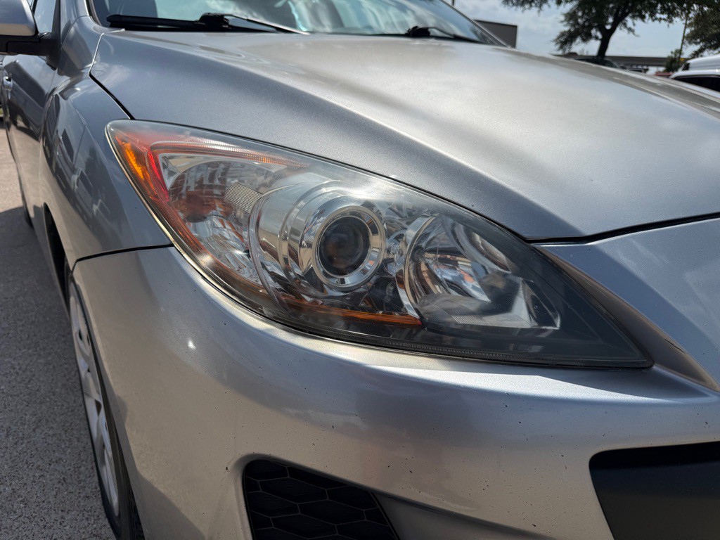 2012 Mazda Mazda3 Image 11