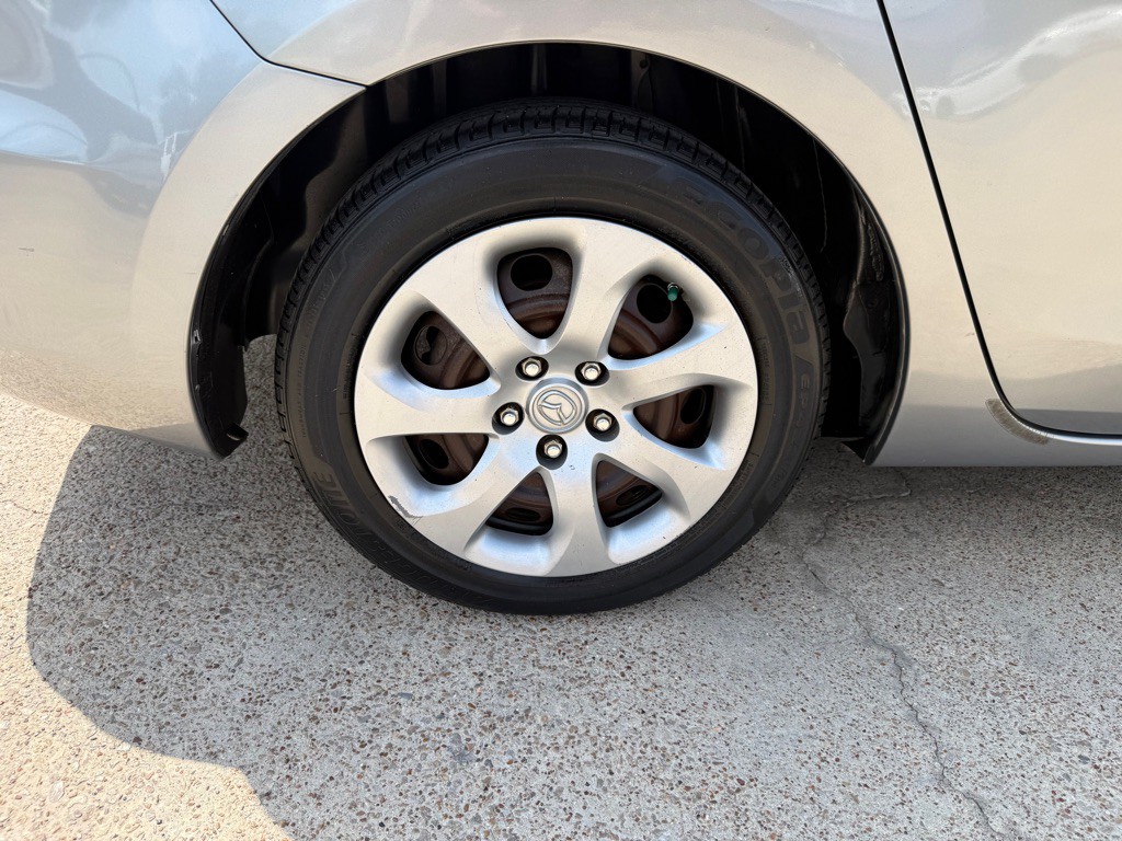 2012 Mazda Mazda3 Image 12