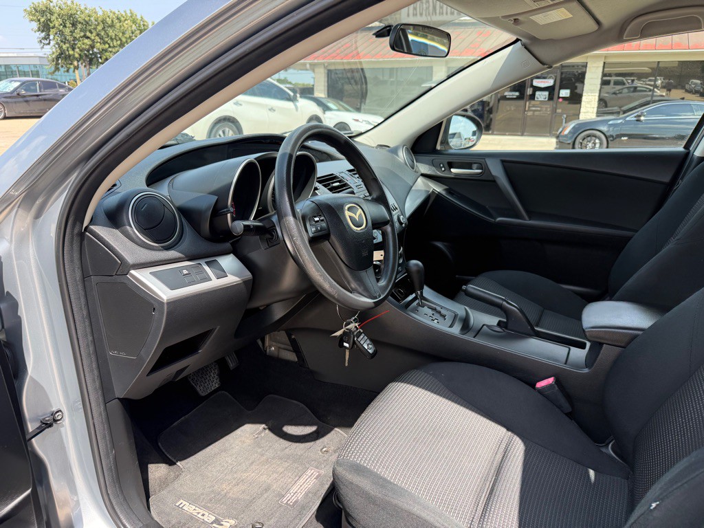 2012 Mazda Mazda3 Image 13
