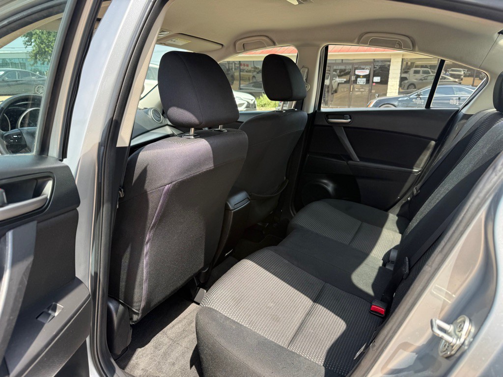 2012 Mazda Mazda3 Image 14