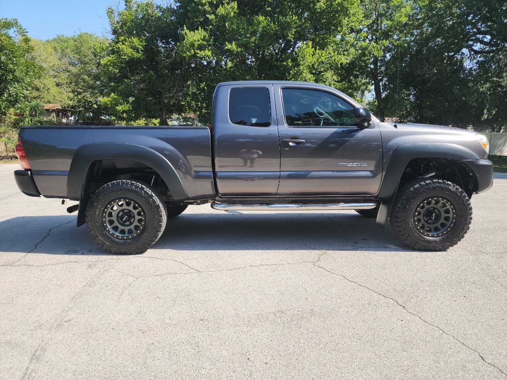 2012 Toyota Tacoma Image 11
