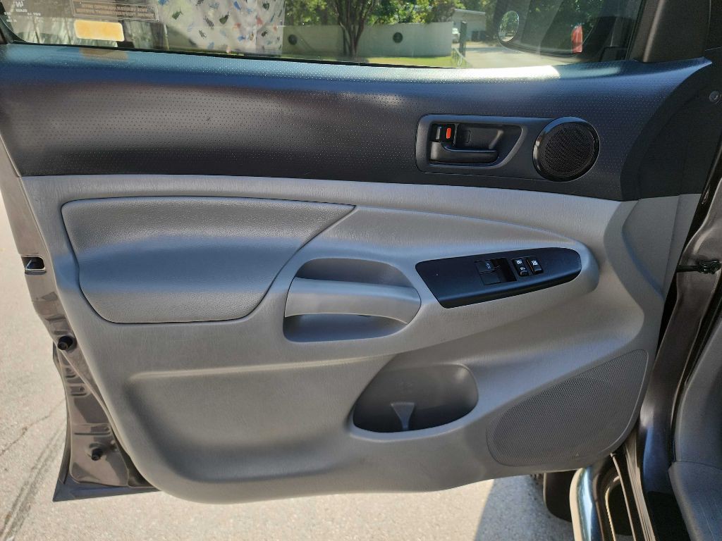 2012 Toyota Tacoma Image 15