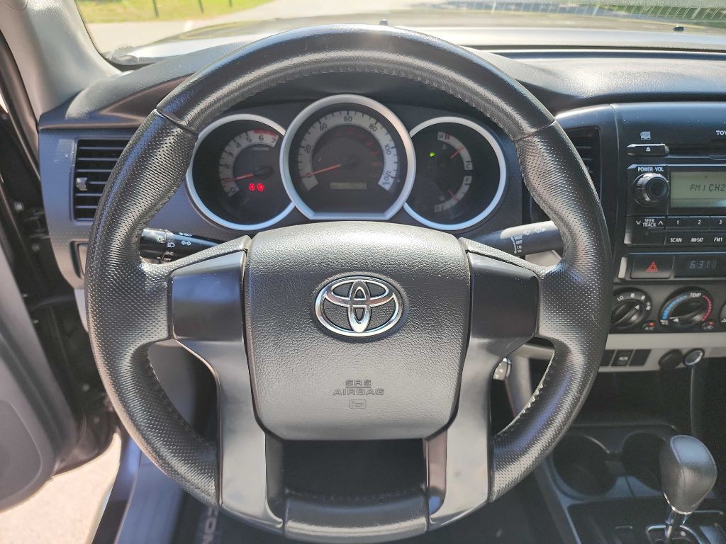 2012 Toyota Tacoma Image 17