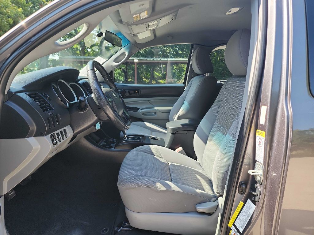 2012 Toyota Tacoma Image 18