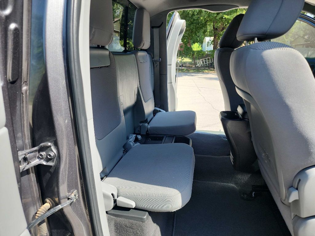 2012 Toyota Tacoma Image 33