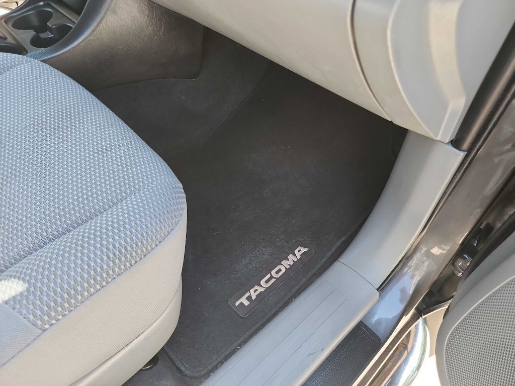 2012 Toyota Tacoma Image 37