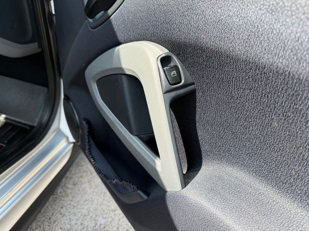 2015 smart fortwo Image 19