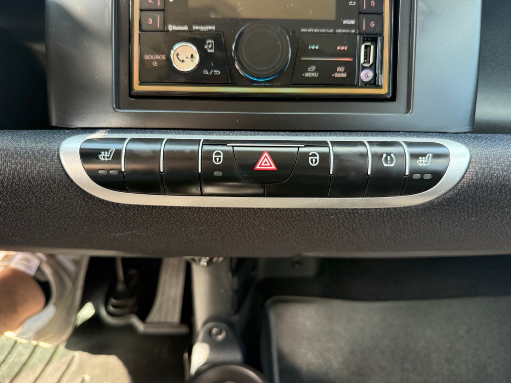 2015 smart fortwo Image 22