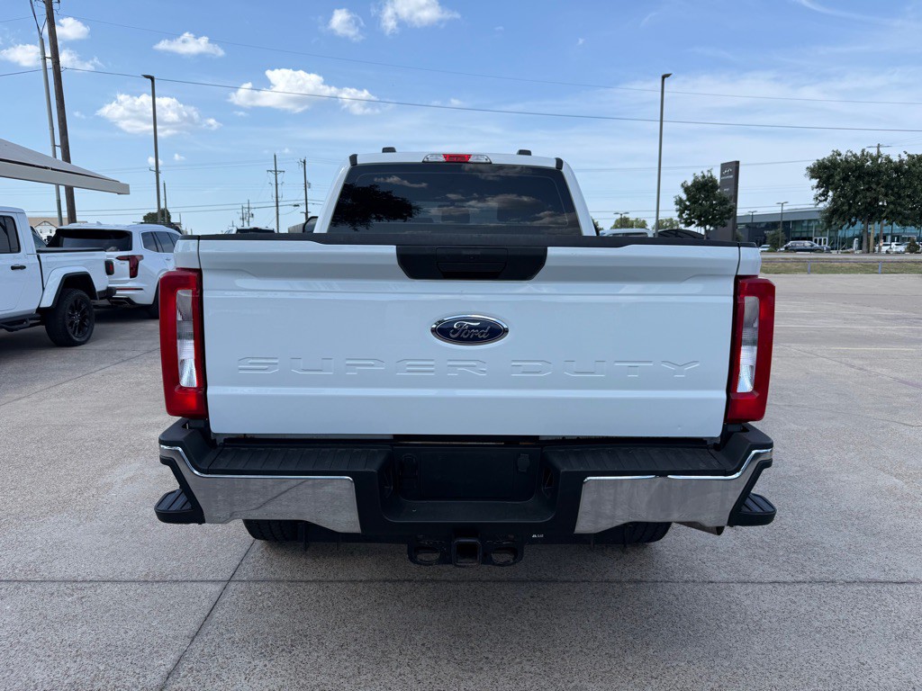 2023 Ford F-250 Image 6