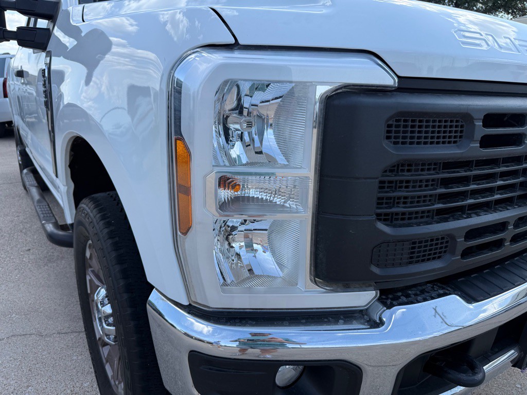 2023 Ford F-250 Image 11