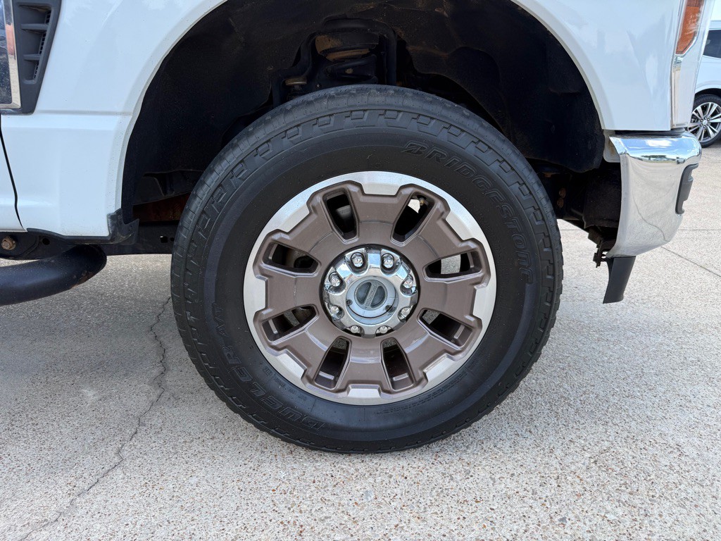 2023 Ford F-250 Image 15