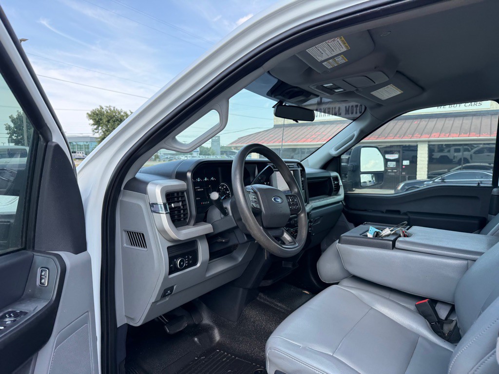 2023 Ford F-250 Image 16