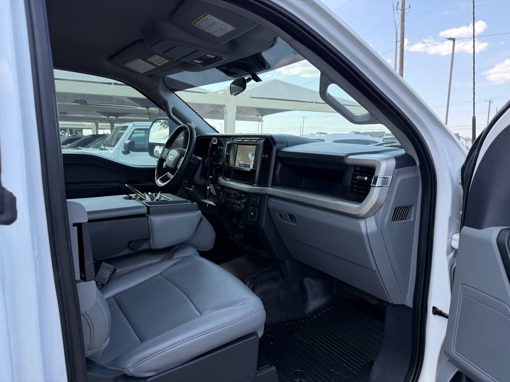 2023 Ford F-250 Image 18