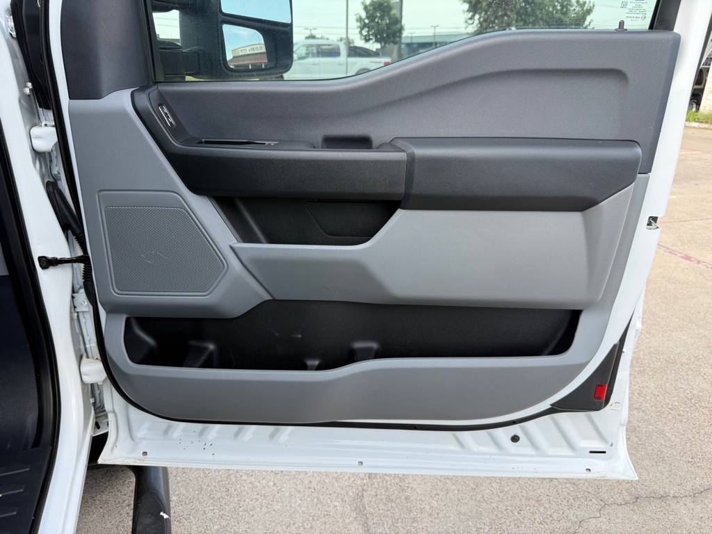 2023 Ford F-250 Image 21
