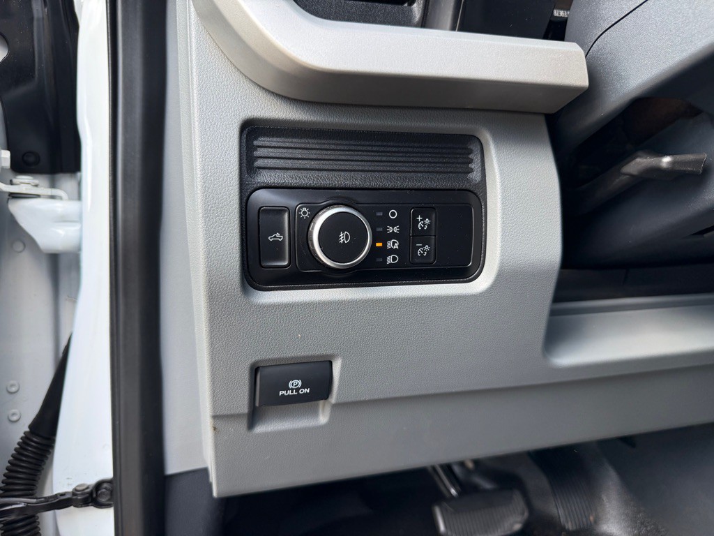 2023 Ford F-250 Image 25
