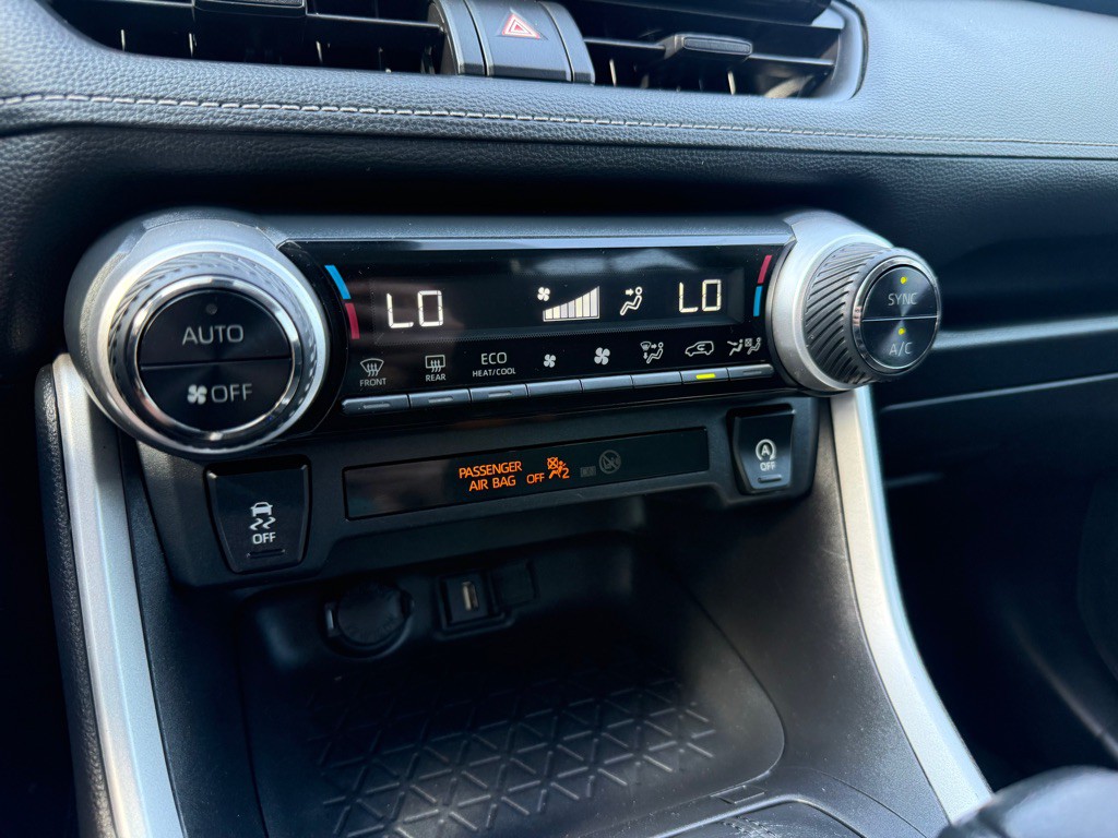2020 Toyota Rav4 Image 30