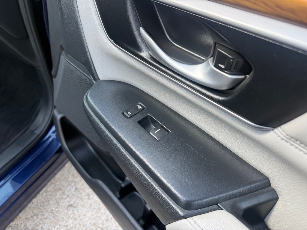 2017 Honda CR-V Image 19