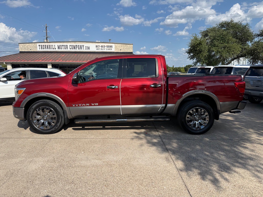 2018 Nissan Titan Image 4