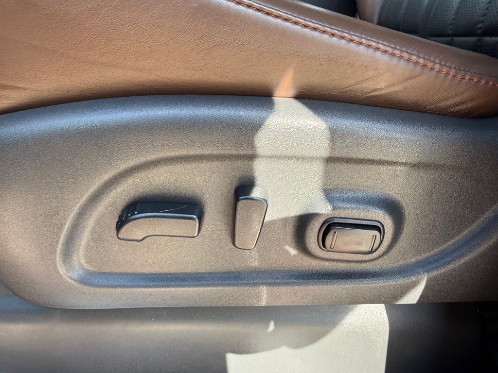 2018 Nissan Titan Image 18