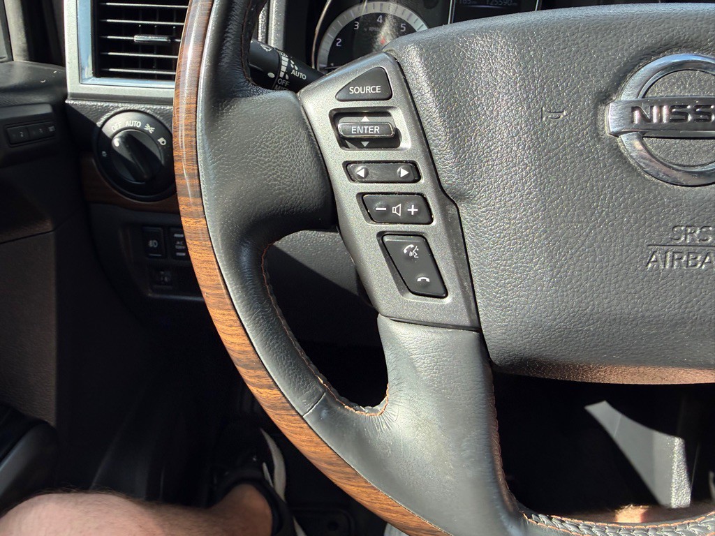 2018 Nissan Titan Image 24