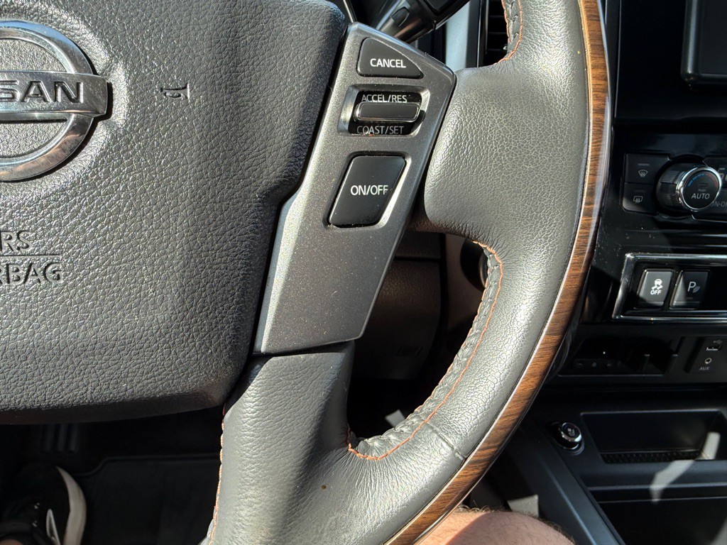 2018 Nissan Titan Image 25