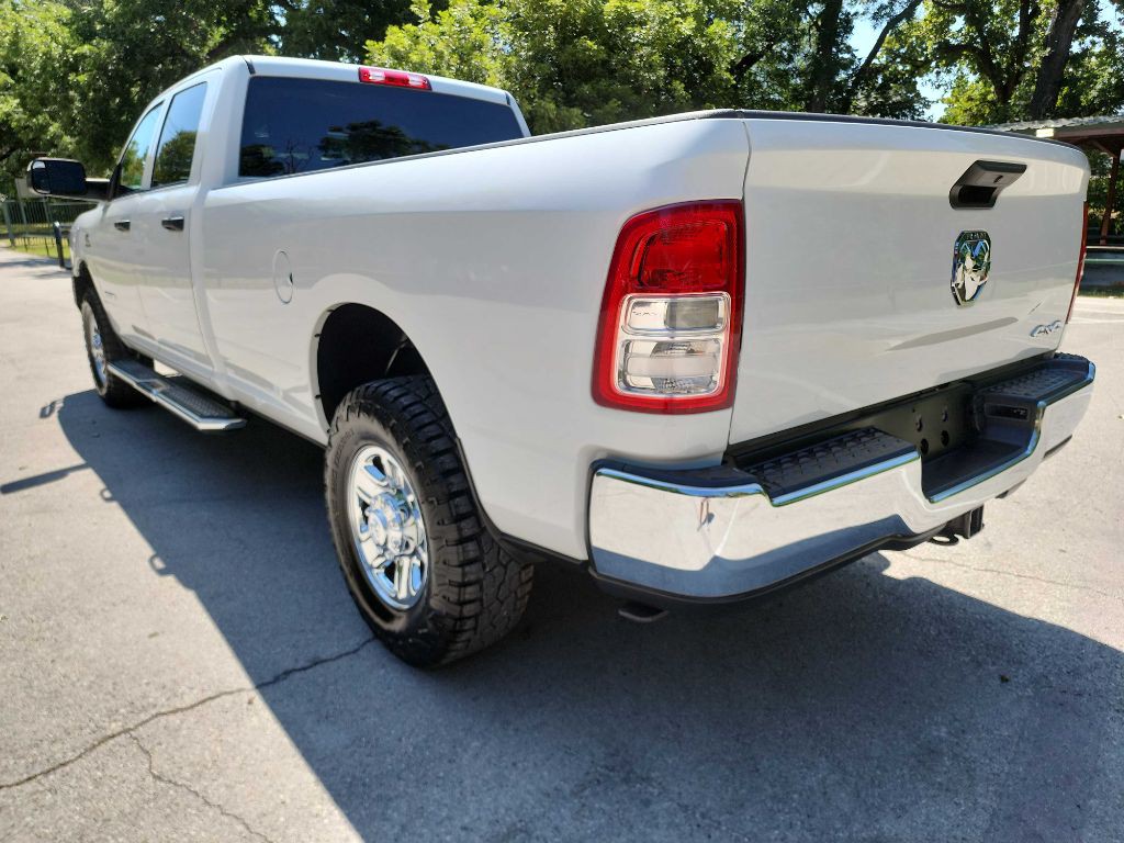 2021 RAM 3500 Image 6