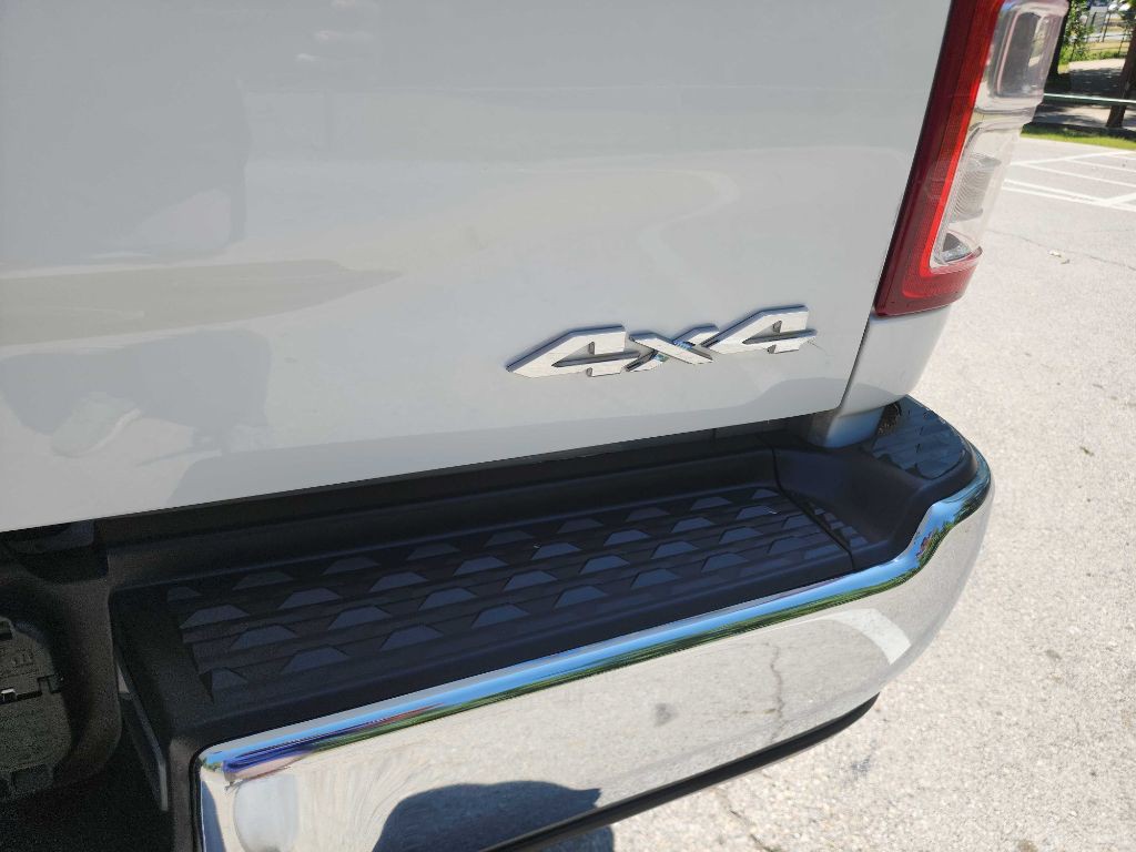 2021 RAM 3500 Image 10