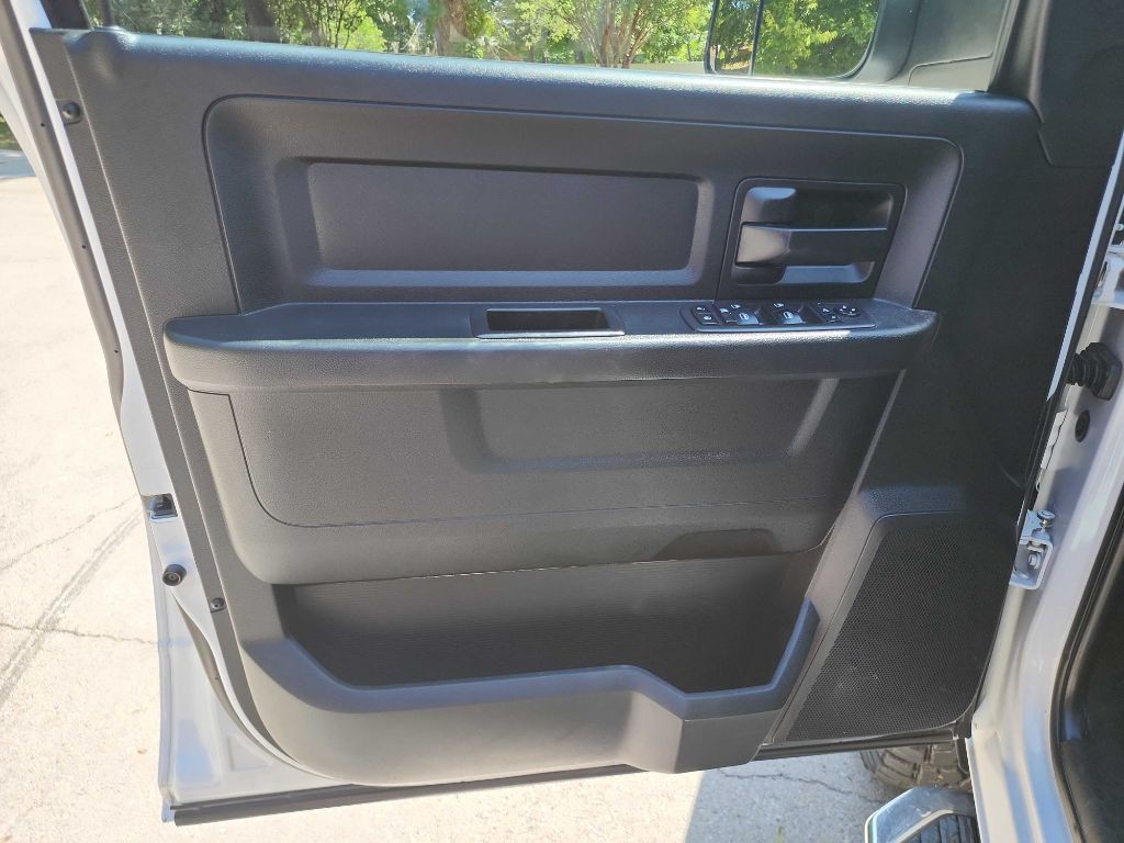 2021 RAM 3500 Image 20