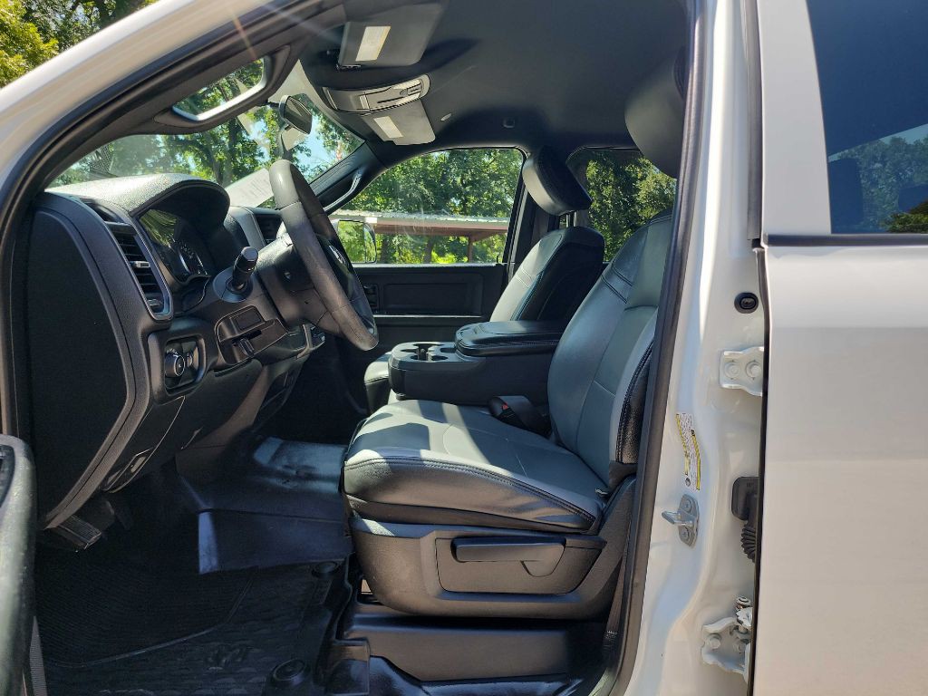 2021 RAM 3500 Image 21