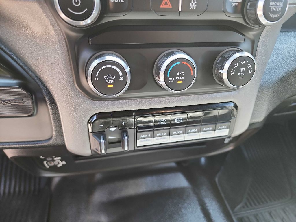 2021 RAM 3500 Image 29